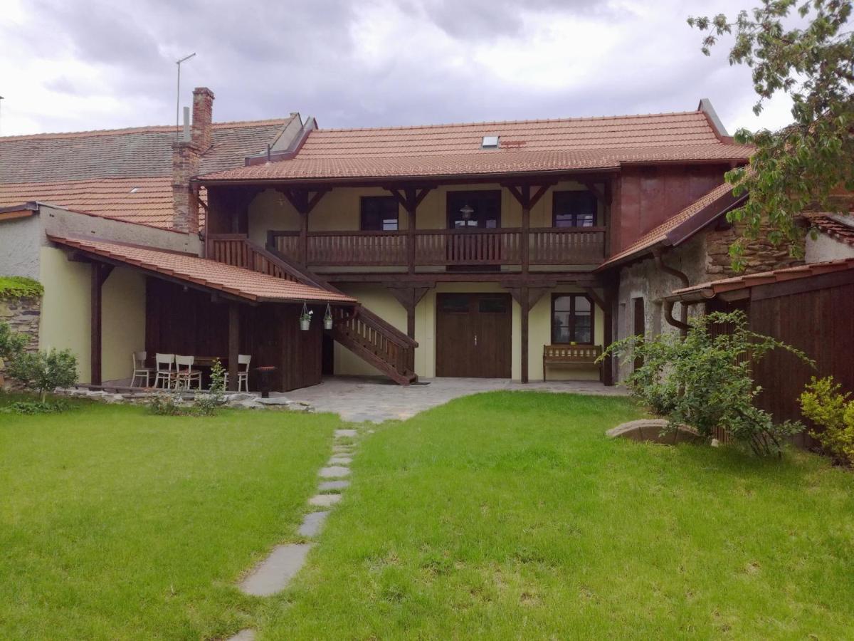 Na Letnim Byte Kouřim Buitenkant foto